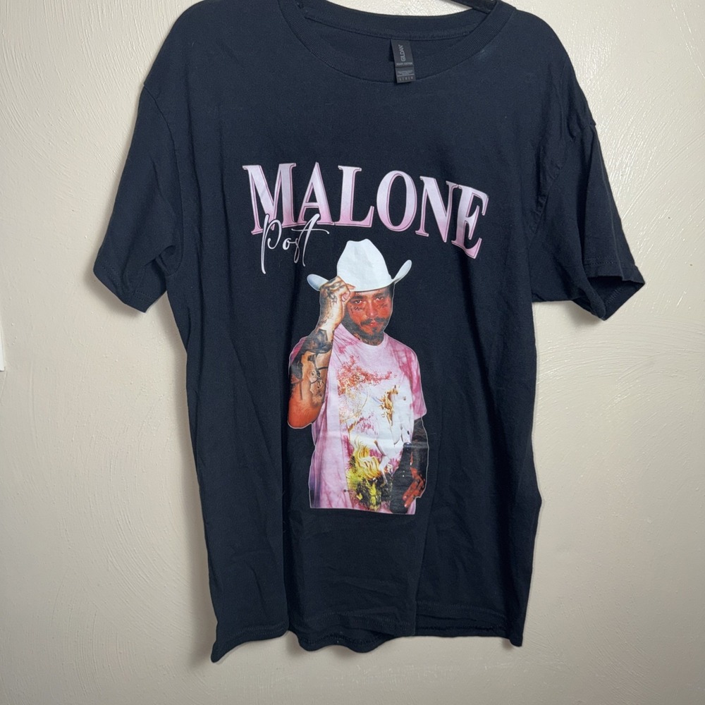 Post Malone Graphic T-Shirt Black Pink Cowboy Hat Gildan Heavy Cotton Mens L